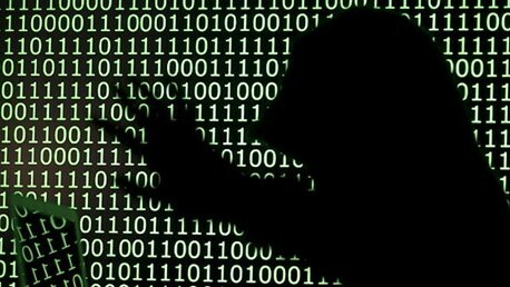 Erkekler daha fazla siber zorbalık yapıyor